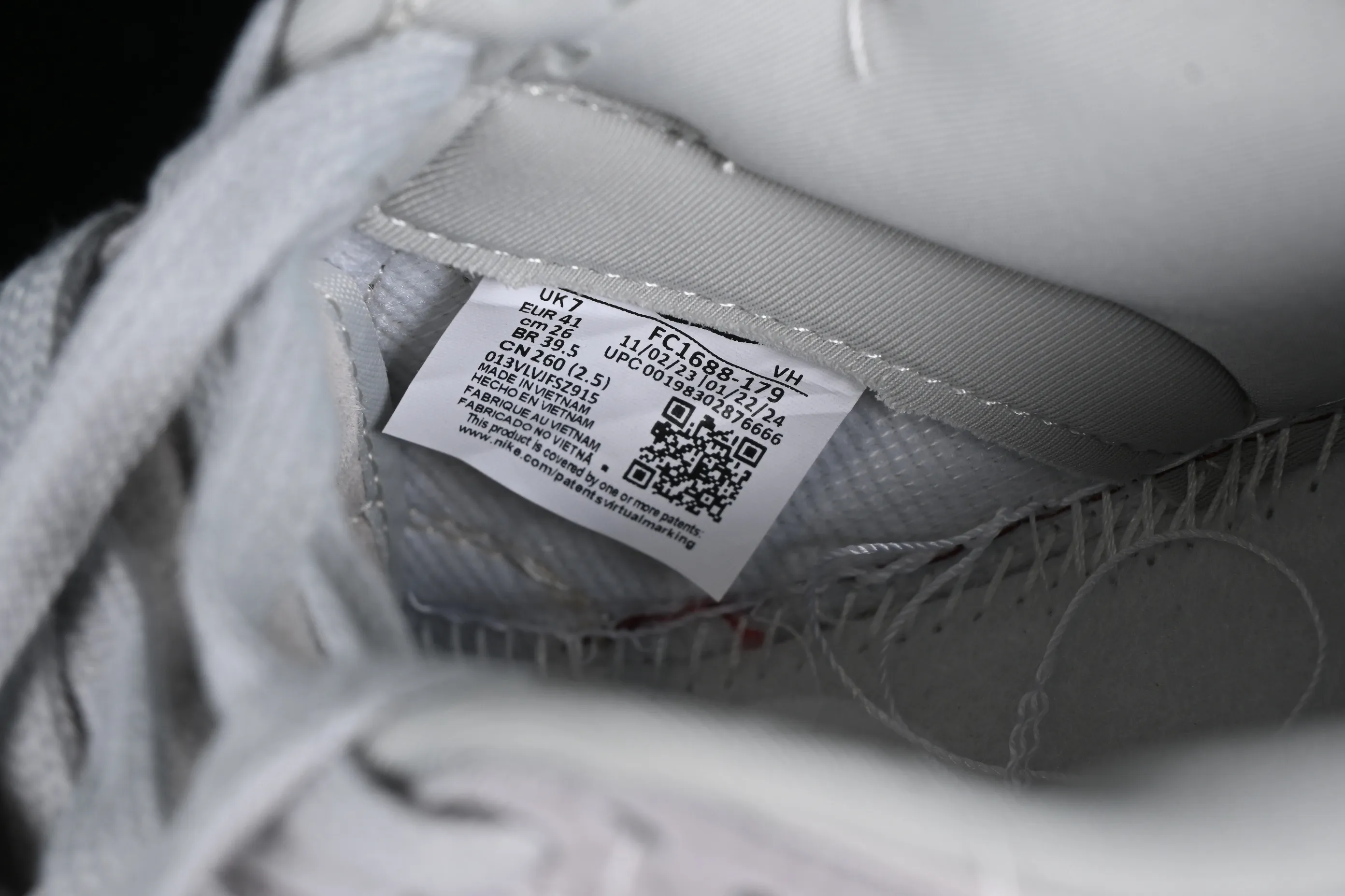 All Categories Nk SB Dunk Series Nk SB Dunk Low Low-top sneakers F version Nk Dunk Low North CDG joint-green Three-party joint SB low-top casual sneakers FC1688-179